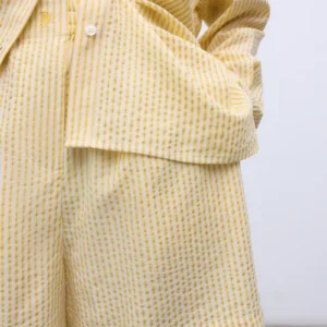 Short Alheli de la firma The New Society